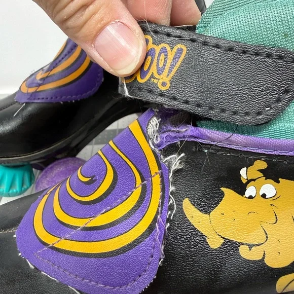 Kids Scooby Doo Roller Skates - Black and Purple Sz 13 (DUNJZM) - Picture 4 of 9